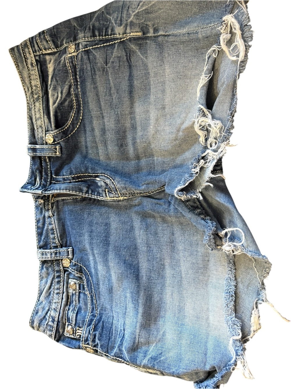 Miss Me shorts has flaw - Picture 7 of 7